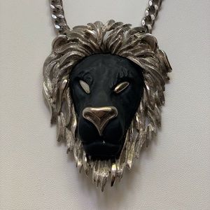 VINTAGE 1970s Razza Black Lion Necklace LIKE NEW